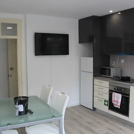 R3 - Lovers - Santa Cruz Apartment